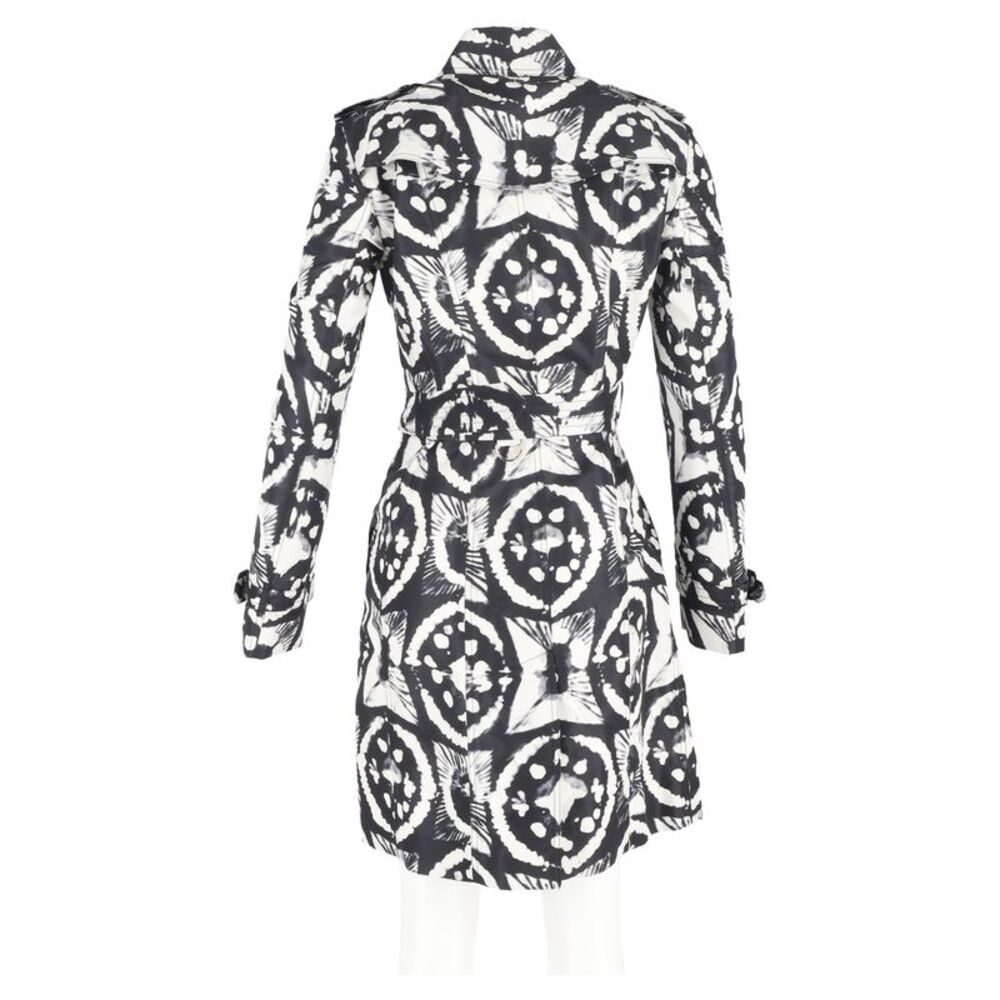 Burberry Tie-Dye Double-Breasted Trench Coat in Black and White Silk - Picture 6 of 6